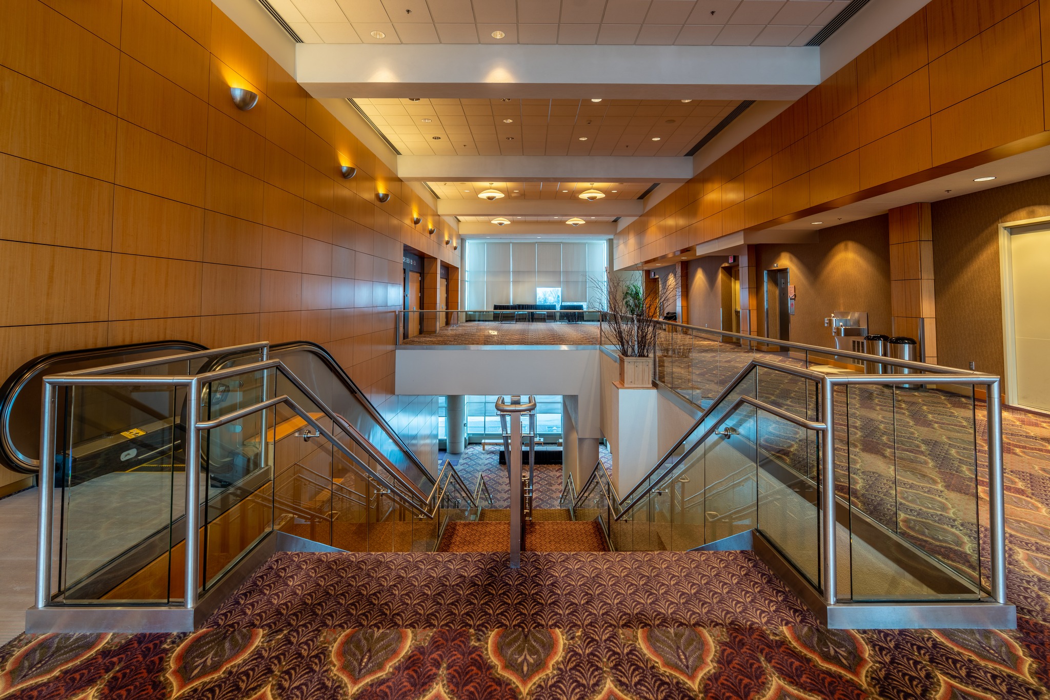 DECC, Bridal Dress, Wedding, Ballroom, MN, making memories in Duluth, Bride, Dress, How to plan a wedding, decor, candle, vows, wedding venue, wedding reception venue, places for weddings, wedding receptions in Duluth