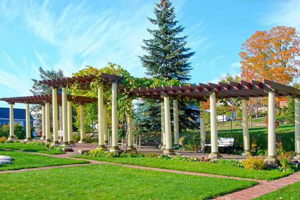 Old Rittenhouse Inn Outside