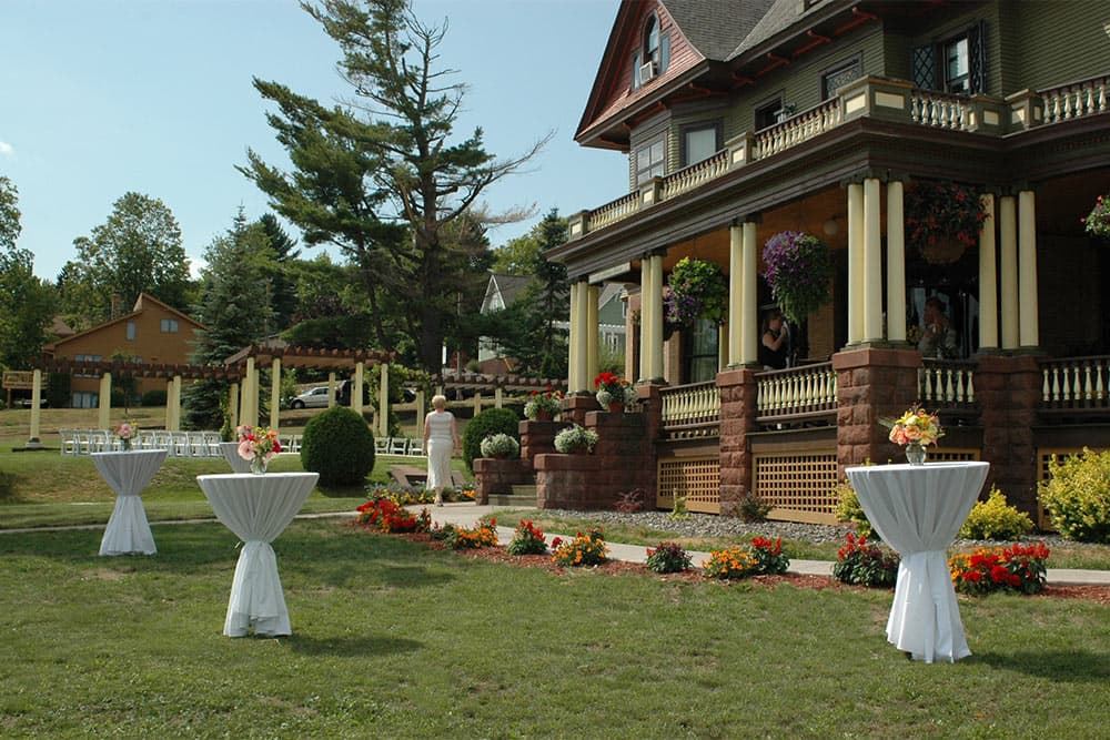 Old Rittenhouse Inn Outside