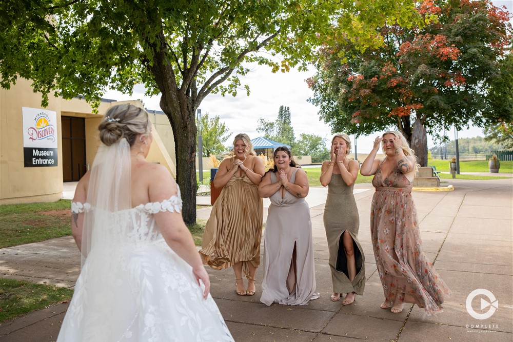 Discovery Center, trolly, wedding, wedding lake superior, wedding crew, mn up north. mn north weddings, iron range weddings.