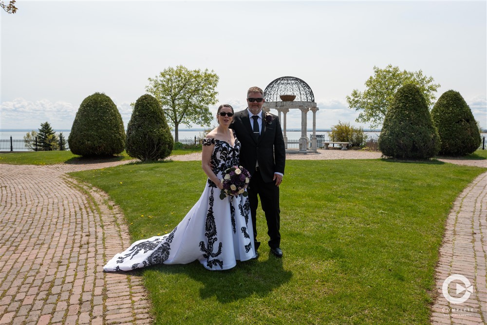 Rose Garden, Lake Superior, Duluth MN, Wedding, Inspiration, Bride, Wedding, MN, Northshore, Parks